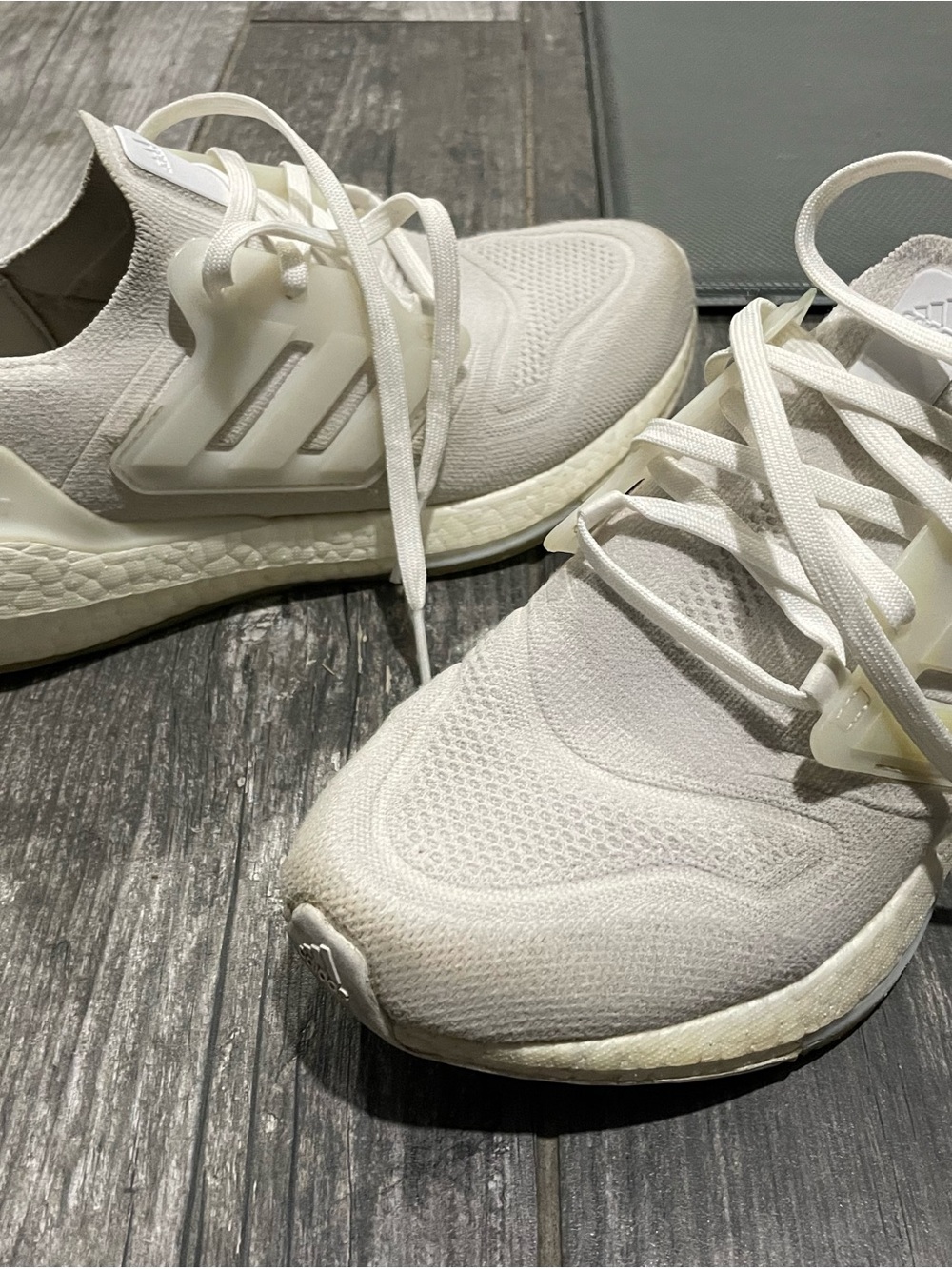 adidas Men's Ultraboost 22 - Cloud White